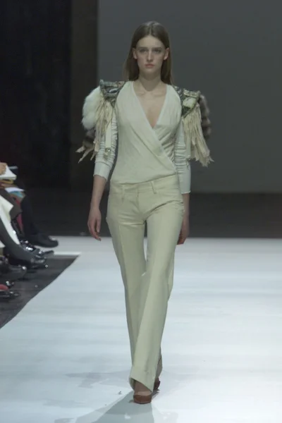 Look 50